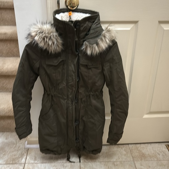 Abercrombie coat - Picture 6 of 8